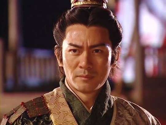 Giang Hoa tạo dấu ấn trên màn ảnh nhỏ TVB với các vai Đường Tăng (phim Tây du ký 1996), Đường Minh Hoàng (phim Dương Quý Phi)... Trong phim Cỗ máy thời gian, tài tử thủ vai Liên Tấn, nhân vật phản diện luôn đối đầu với Hạng Thiếu Long (Cổ Thiên Lạc). Từ năm 2009, Giang Hoa hoàn toàn không đóng phim và đang chuyển sang nghề bán bảo hiểm để có tiền trang trải cho cuộc sống.