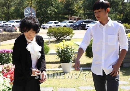 Nguoi than tuong niem 7 nam ngay mat Choi Jin Sil hinh anh