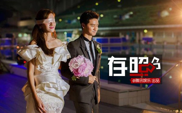 Điền Lượng và Diệp Nhất Tây là cặp đôi nổi tiếng hạnh phúc của làng giải trí nhưng ít ai biết rằng giữa họ tồn tại một hợp đồng hôn nhân. Điền Lượng cho biết trước khi cưới, anh đã yêu cầu vợ không được hoạt động trong showbiz, chỉ được tập trung cho gia đình. “Trong trường hợp muốn tham gia phim ảnh hay show truyền hình, cô ấy phải có sự đồng ý của tôi” - Điền Lượng nói. Cũng vì thế, sự nghiệp Diệp Nhất Tây gần như là con số không.