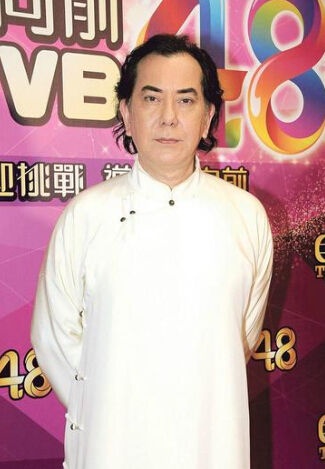 Huỳnh Thu Sinh chê bai dàn sao trẻ mờ nhạt của TVB. Thẳng thắn nhận xét Hoa hậu Trần Khải Lâm chỉ đẹp nhưng diễn viên tệ hại.