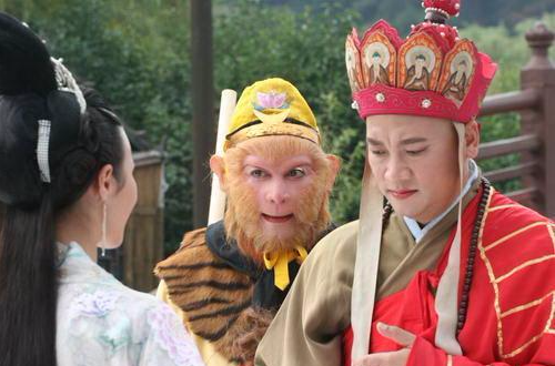 Doi doi lap cua nhung ngoi sao noi tieng voi cung vai dien hinh anh