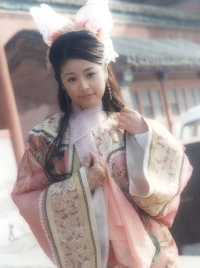 Lâm Tâm Như trong vai công chúa Kiến Ninh.