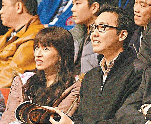 Mạch Gia Kỳ và chồng.