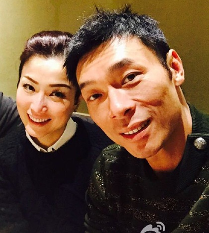 Hai vợ chồng Hứa Chí An đang sống hạnh phúc bên nhau.