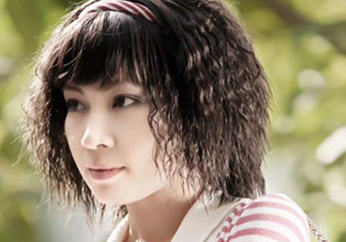 Di Li ra mat cuon sach 'Nu hon thanh Rome' hinh anh