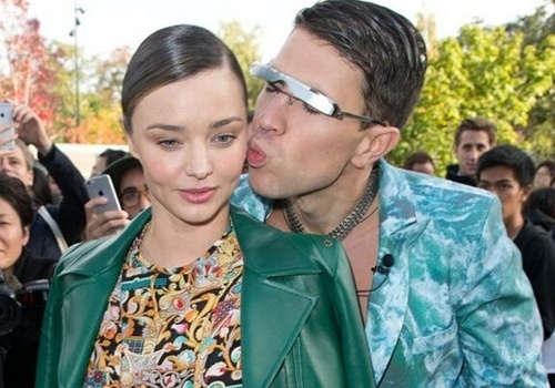 Miranda Kerr bi phong vien sam so giua su kien hinh anh