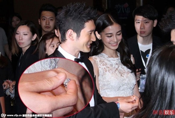 Angelababy khéo khoe nhẫn đính 74 viên kim cương.