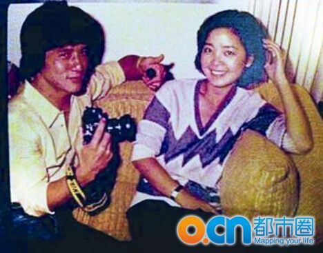 Một đoạn tình ngắn ngủi của Thành Long - Đặng Lệ Quân.
