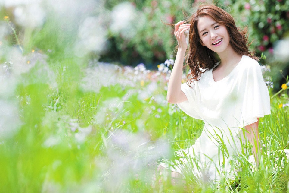 Và tuyệt nhiên, Yoona chưa bao giờ đả động hay nhắc tới mẹ của mình trên các chương trình truyền hình trong khi 8 người còn lại, ai cũng ít nhiều nhắc tới bố mẹ của mình.