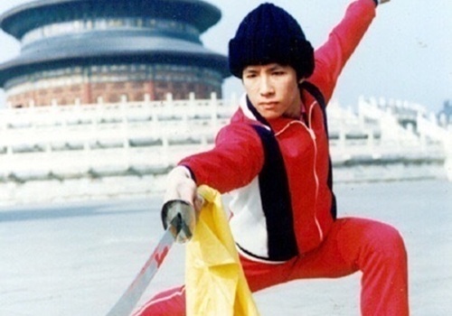 Anh Chan Tu Dan ngo tau, tap vo nhu mua xiec nam 17 tuoi hinh anh