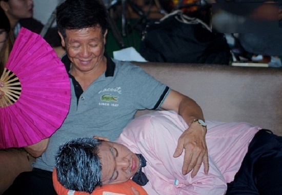 My nam Vpop duoc bo me ho tong khi di dien hinh anh