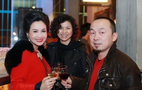 Dung nhan mot nua binh di cua cac nhac si tai danh hinh anh