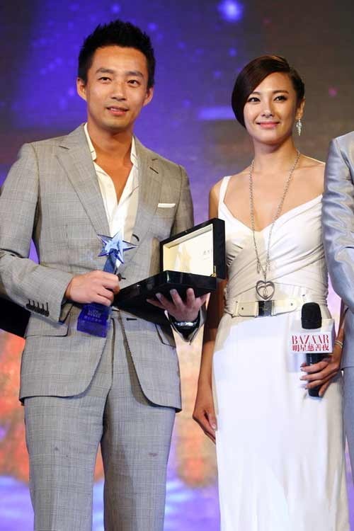 Tiểu Phi và Trương Vũ Kỳ.