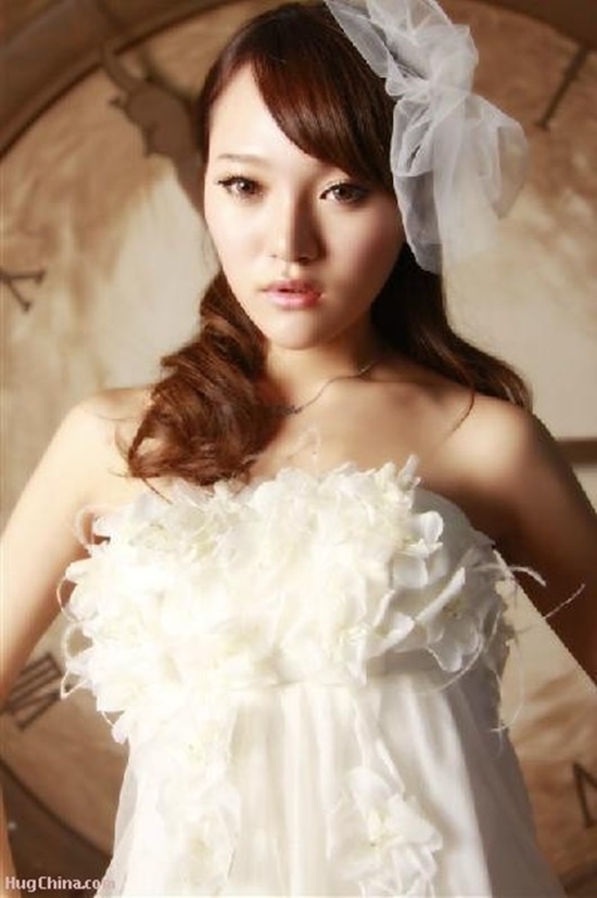 Tôn Tịnh Nhã thu 600.000 NDT sau 3 ngày phục vụ.