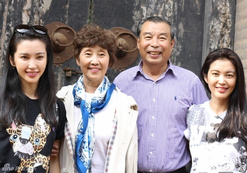 Ly Bang Bang khoe dong doi gia the hinh anh