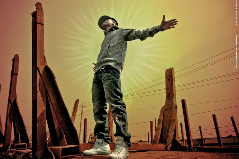 Tae Yang (Big Bang): Tae Yang là một trong những thực tập sinh trẻ nhất tại YG Entettainment. Nếu G-Dragon được lựa chọn nhờ khả năng sáng tác và rap điêu luyện thì Tae Yang gây chú ý với giọng hát tuyệt vời cùng khả năng vũ đạo miễn chê.