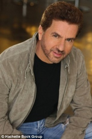 Nhà báo, chuyên viết tiểu sử của người nổi tiếng J Randy Taraborrelli