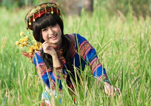 Sao nam gia gai: ai ngot hon ai? hinh anh