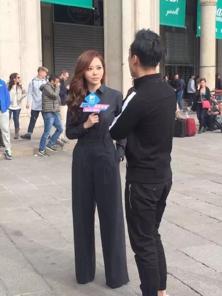 Trương Lương Dĩnh (Jane Zhang) nhận giải tại Milan.