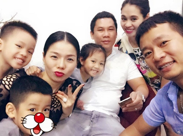 Subo: Con trai của Lệ Quyên là cậu bé được giấu kĩ nhất, kể cả trong những tấm ảnh chụp cùng gia đình, bạn bè Lệ Quyên đều không hề để lộ cả khuôn mặt của cậu bé.