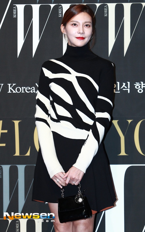 Cha Ye-ryeon.