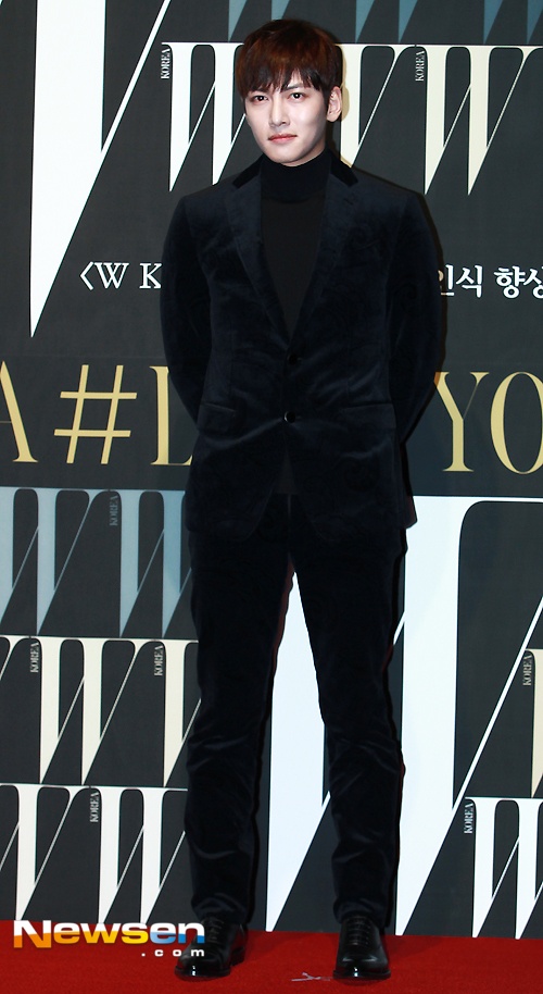 Nam diễn viên Hoàng hậu Ki - Ji Chang Wook.