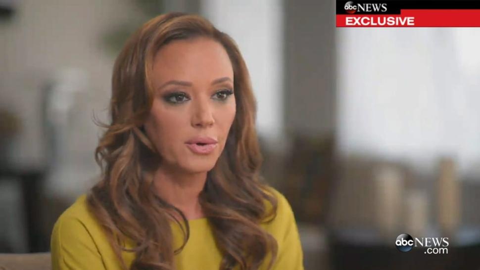 Nữ diễn viên Leah Remini trong cuộc phỏng vấn trên chương trình 20/20 nói về sự ra đi của cô với giáo phái có liên quan đến Tom Cruise.