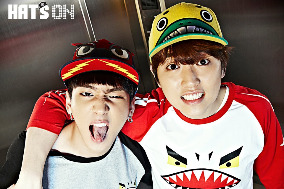 Trong thời gian đầu, Baro không muốn cùng nhóm với Sandeul chỉ vì Sandeul… xấu xí. Thế nhưng, càng về sau họ lại càng thân thiết.