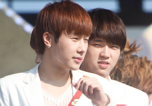 Nhung doi nam tung ghet nhau ra mat cua Kpop hinh anh