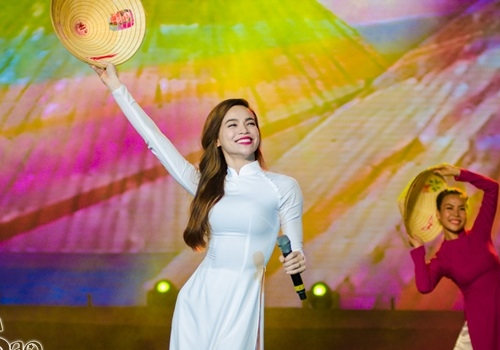 Su da dang trong phong cach am nhac cua Ho Ngoc Ha hinh anh