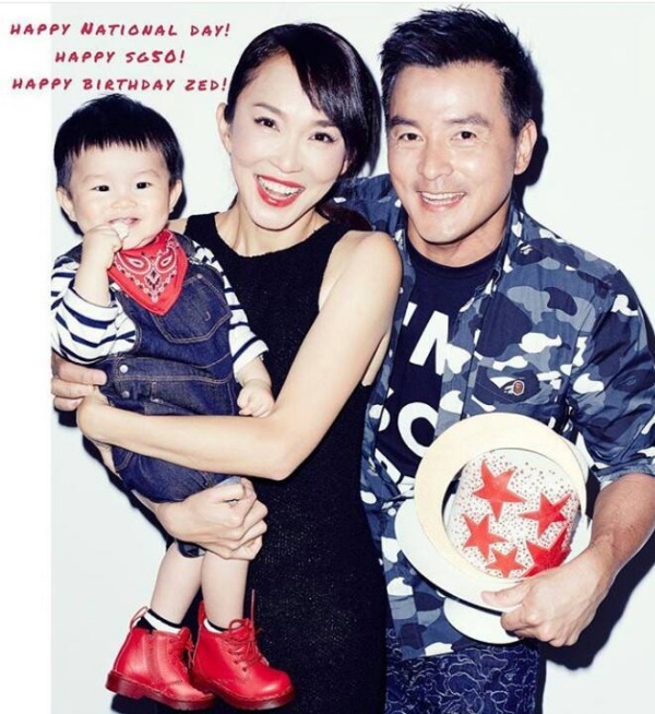 Cặp đôi Thần điêu đại hiệp bản Singapore là biểu tượng của tình yêu vĩnh cửu trong showbiz khi họ gắn bó gần 20 năm.