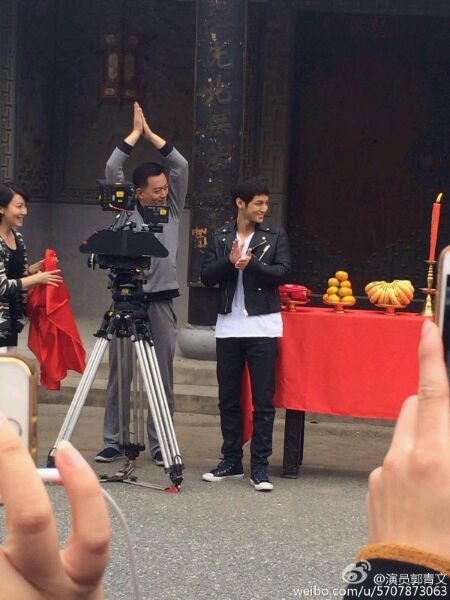 Huỳnh Hải Bằng và Kim Bum trong lễ khai máy.