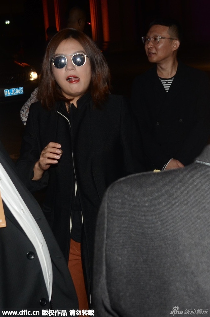 Gương mặt tròn xoe của Én nhỏ.