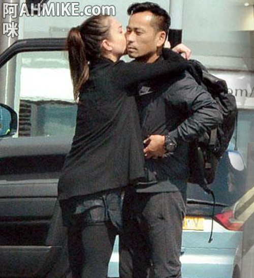 Châu Trác Hoa qua lại với Liêu Bích Lệ từ cả năm nay. Hai người còn có con chung.