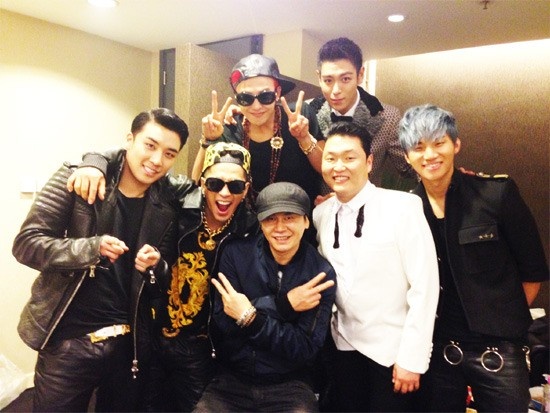 Big Bang và ông chủ Yang Hyun Suk - CEO của YG.