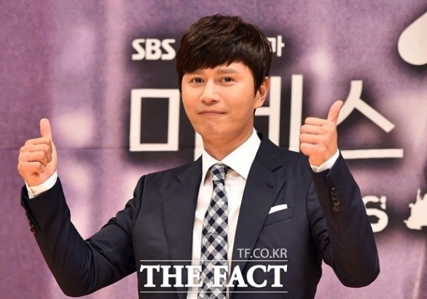 Tai tu phim ‘Cam xuc’ lam MC dam cuoi thu linh mafia hinh anh