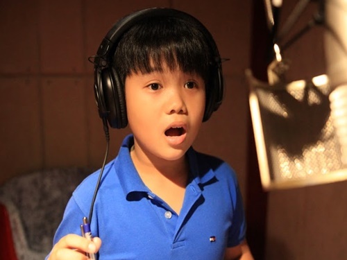 Sao nhi 'Toi thay hoa vang...' long tieng cho phim cua Pixar hinh anh