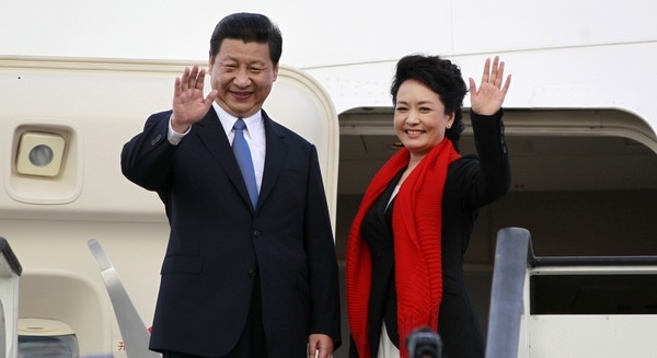 Bà Bành Lệ Viện được coi là trợ thủ đắc lực giúp ông Tập phô trương thanh thế.