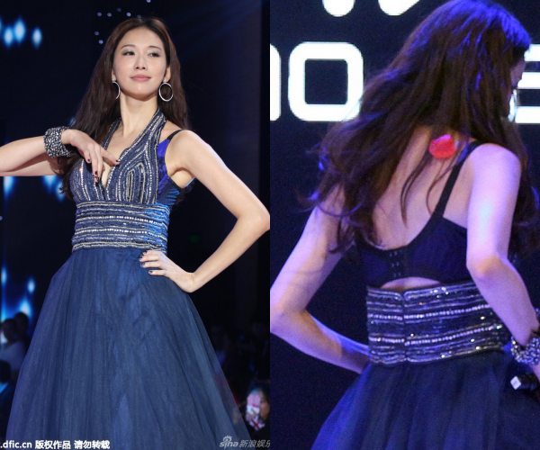 Bộ váy khoe nội y từ trước đến phần sau lưng của Lâm Chí Linh.