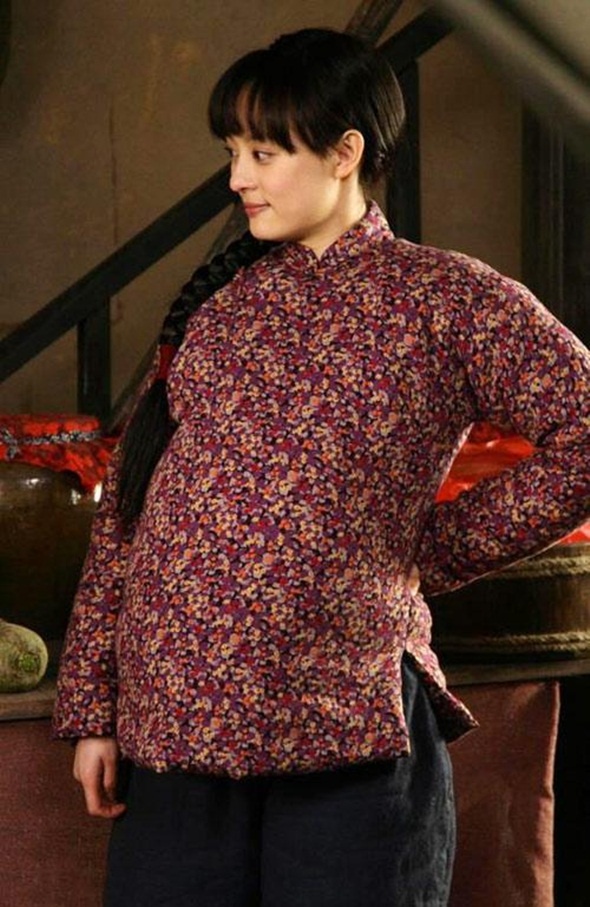 Tôn Lệ vào vai cô gái thôn quê trong sáng, đáng yêu trong bộ phim Tiểu Di Đa Hạc.