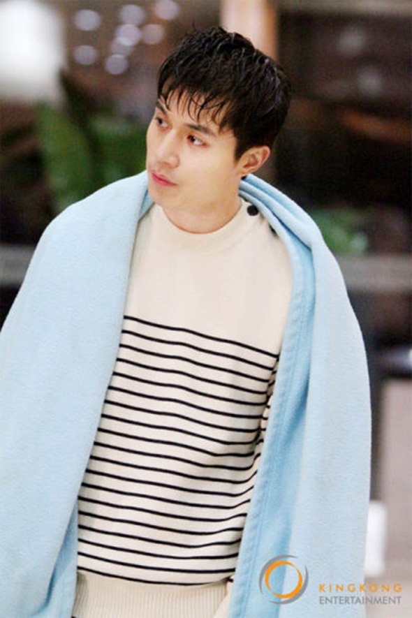  Wild Romance có lẽ là bộ phim muốn lãng quên nhất của mỹ nam Lee Dong Wook. Từ khi phát sóng đến khi kết thúc, phim đều không gây chú ý và ghi nhận rating rất thấp.