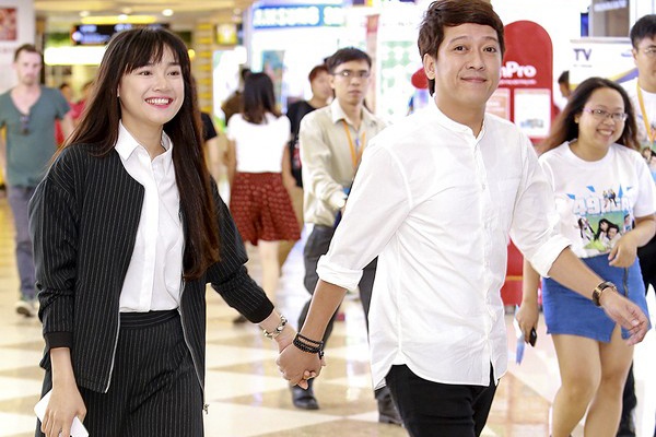 Thoi trang an y cua 5 cap tin don Vbiz hinh anh