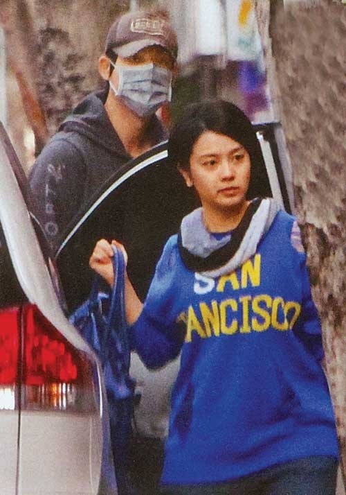 Châu Du Dân sống chung với Dụ Hồng Uyên từ giữa năm 2014.