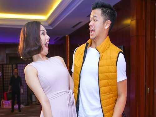 Trong Hieu Idol than mat voi Miu Le trong buoi ra mat phim hinh anh