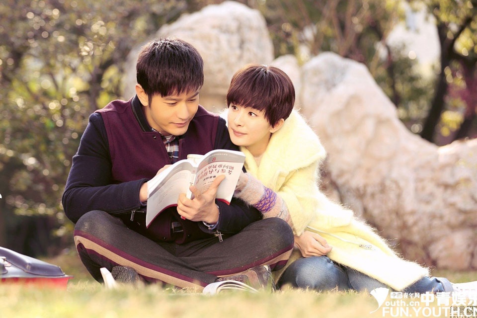 Vào tháng 5, bộ phim điện ảnh Bên nhau trọn đời do cô và tài tử Huỳnh Hiểu Minh đóng vai chính được ra rạp ngay sau khi cơn sốt bản truyền hình còn chưa hạ nhiệt.