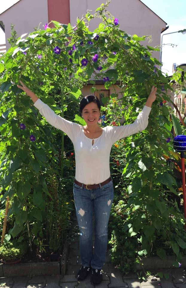 Chiều Xuân của hiện tại dường như không thay đổi mấy so với lúc còn trẻ, thậm chí vẻ đẹp của chị ngày càng mặn mà.  