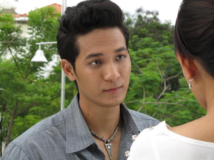 Huỳnh Trường Thịnh: Ở phim truyền hình Số phận bị đánh cắp, siêu mẫu Huỳnh Trường Thịnh vào vai Hoàng Hiệp, con nuôi của đại gia Hoàng, người chuyên giúp ông thực hiện những vụ làm ăn phi pháp.Ảnh: M&T