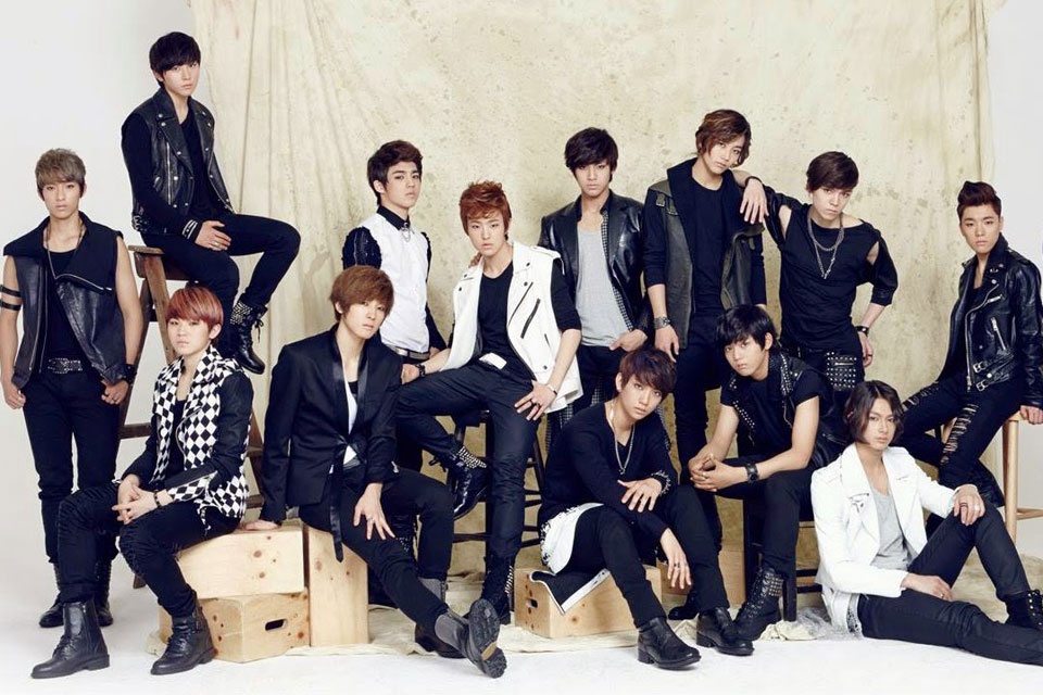 Seventeen đang hướng tới giải tân binh của Golden Disk Award, khi tổng cộng số lượng album nhóm đã bán ra cho mini album số 2 Boys Be đã lên tới hơn 100.000 bản copy. Seventeen thật sự là một cú đột phá bất ngờ trong năm nay bởi kĩ năng giải trí cũng như tài năng tuyệt vời của nhóm.