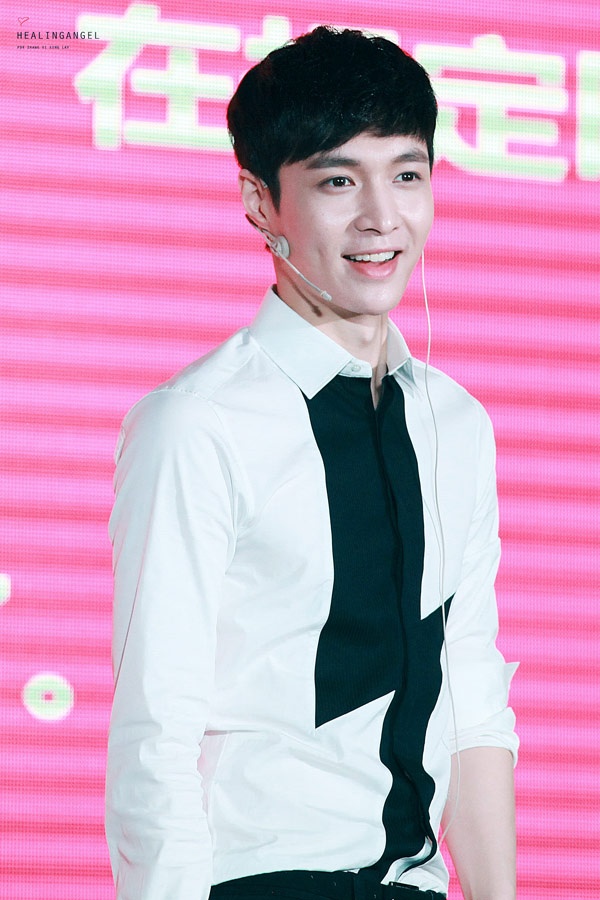 …và điệu cười ngây thơ vô cùng đáng yêu.