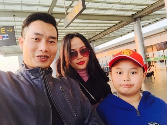 Hoa Thanh Tùng thường xuyên chia sẻ hình ảnh lên trang cá nhân